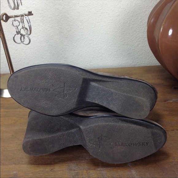 B. Makowsky Tan Suede & Brown Fur Wedge Booties - Picture 6 of 8